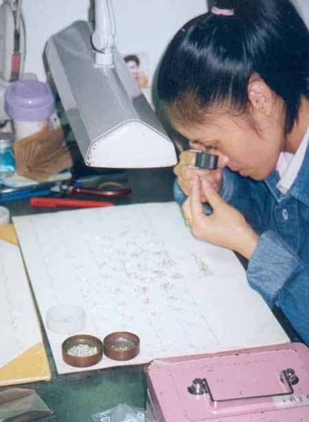 任务职员钻石毛胚切割任务图