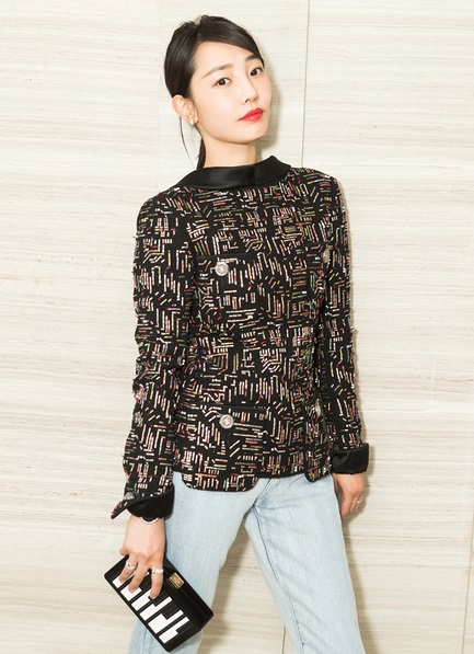 白百何佩带香奈儿珠宝