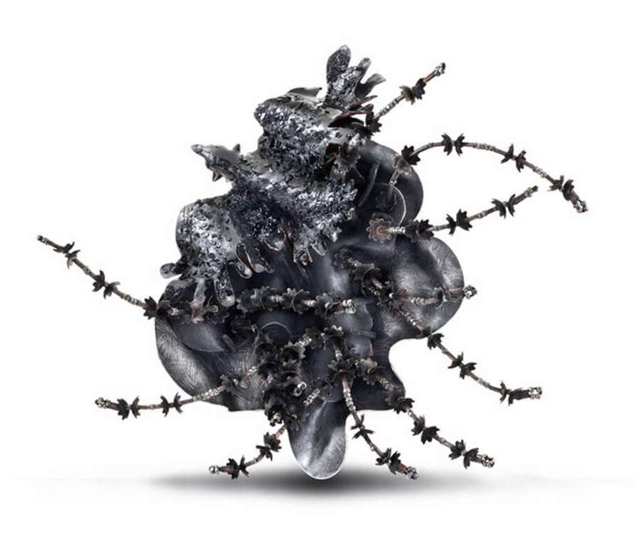 巴黎停止The Alchemical Egg珠宝展