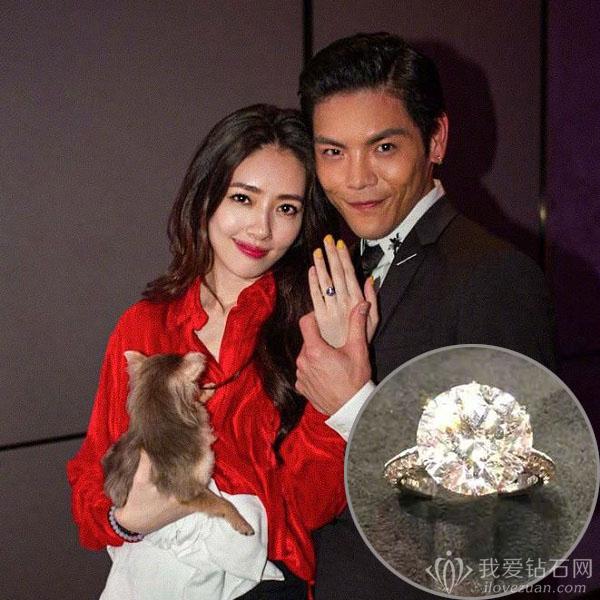 求婚钻戒多大