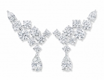 海瑞温斯顿Harry Winston 推出 Sparkling Cluster 珠宝：散落的星斗