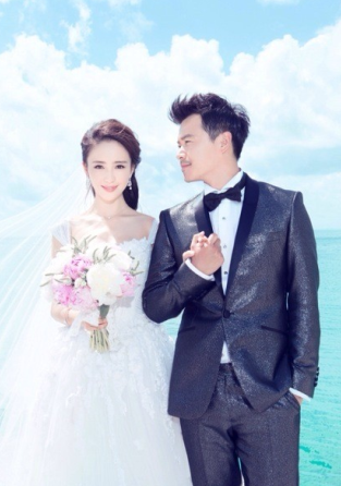 陈思成佟丽娅成婚照