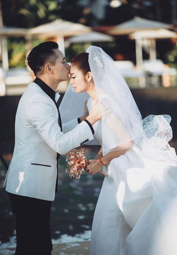 安以轩成婚戒指