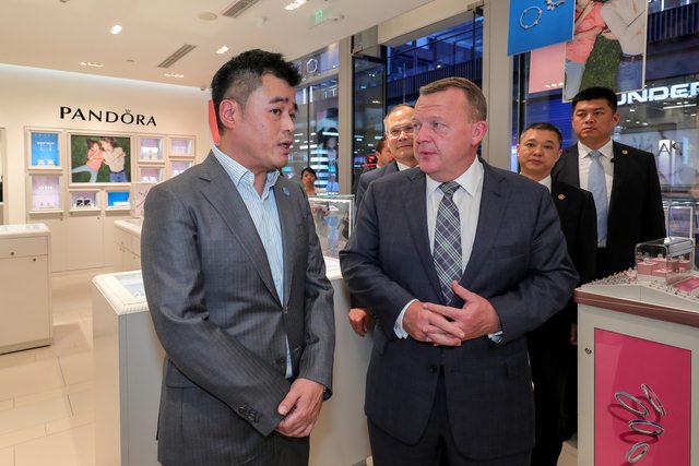 丹麦辅弼到临PANDORA潘多拉珠宝成都泰初里店