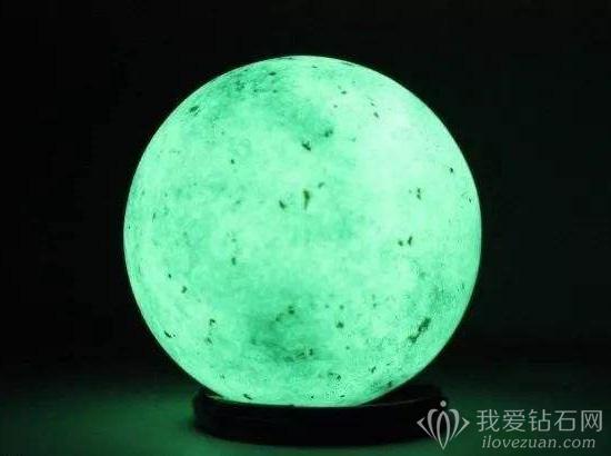 六方晶系陨石钻石
