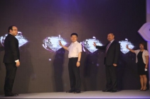 闪烁·初心 瑞恩钻饰&FOREVERMARK罗兰系列珠宝宣布会在京举行