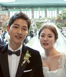 宋慧乔与宋仲基的成婚钻戒甚么牌子的，几多钱一枚？