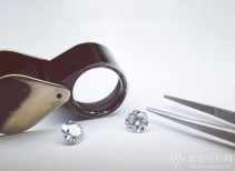 网购钻石有哪些注重事变？在线买钻石的8个提醒