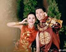 窦骁何超莲“半亿婚礼”，5.97克拉浓彩粉钻出圈