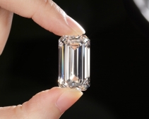 GIA 检测迄今最大的一颗抛光尝试室分解钻石，重34.59ct